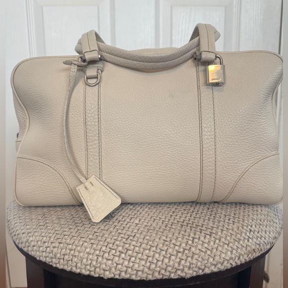 PRADA VITELLO DAINO CREAM LEATHER TOTE BAG WITH LOCK & KEYS, VGUC - Picture 1 of 16